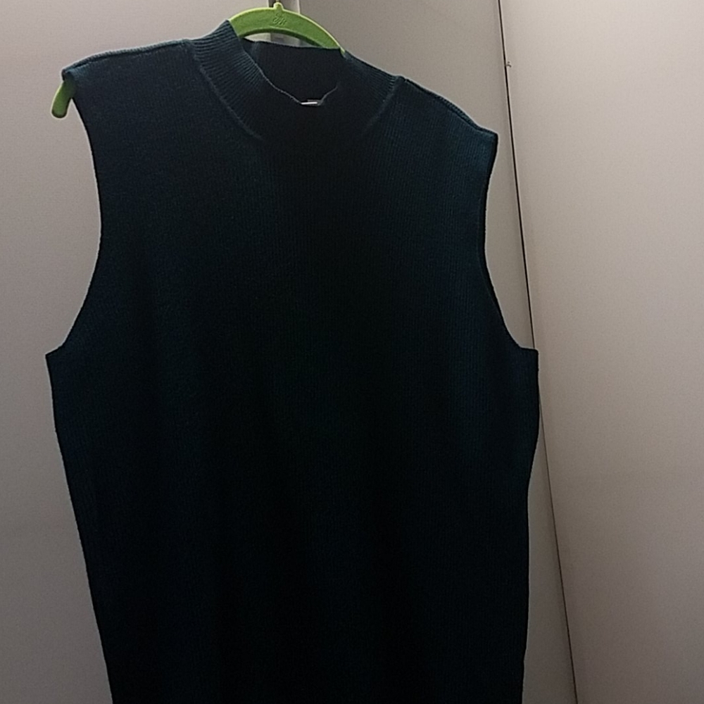Sleeveless sweater
